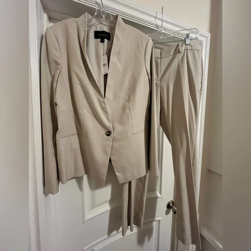 Women’s pant suit. Jacket is size 12, pants are size 10. - Picture 1 of 8